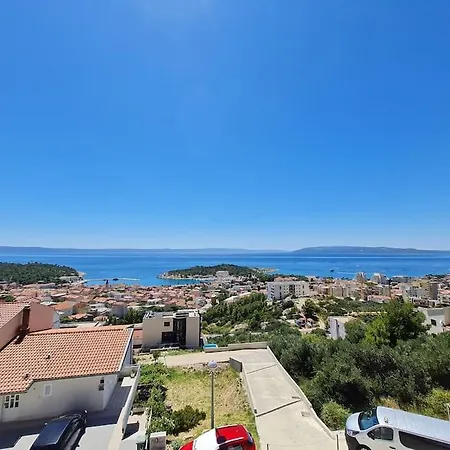 Luxury Penthouse - Views, Hot Tub & Pool * Makarska