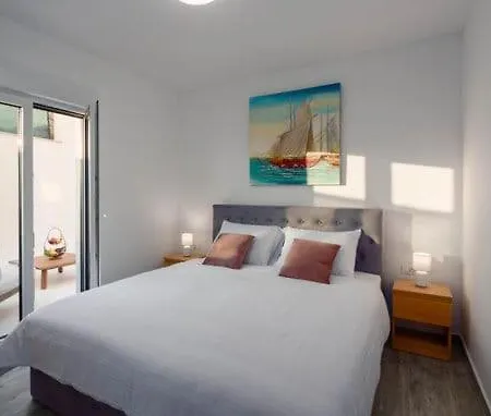 Luxury Orianna - With Views Apartman *